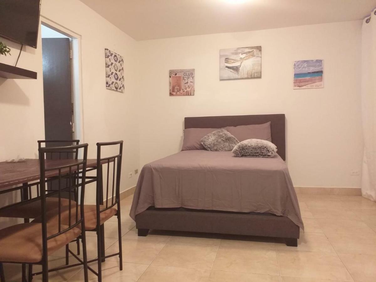 Beach Front Apt 4 At Isla Verde Tower San Juan Exterior foto